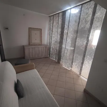 Antohouse Intero R5883 Apartment Quartucciu